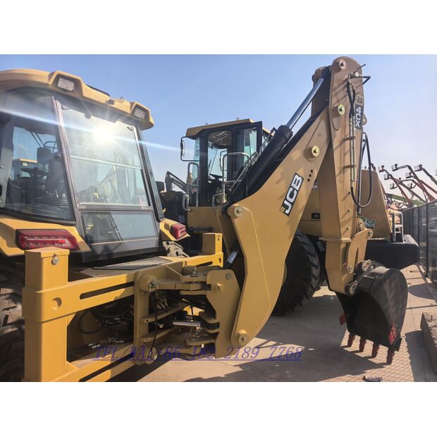 2025 جيه سي بي 4CX-46149381