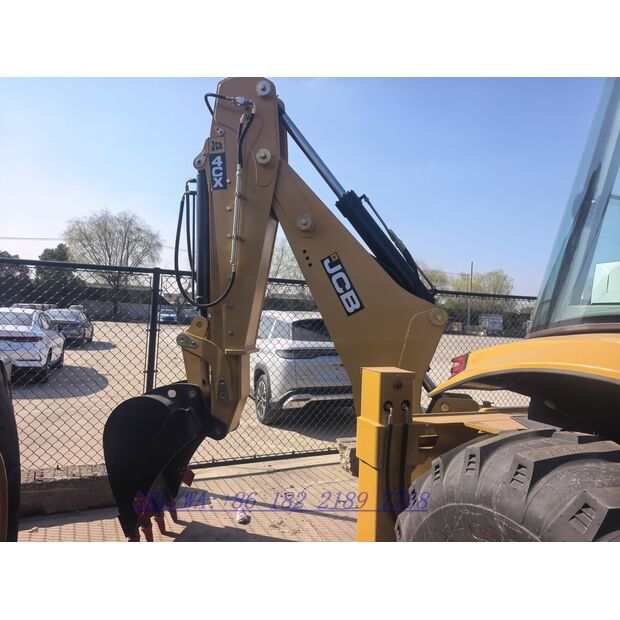 2025 جيه سي بي 4CX-46149383