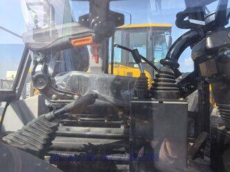 2025-jcb-4cx-1434910-46149384