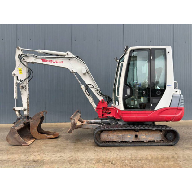 2010 TAKEUCHI TB235-46149884