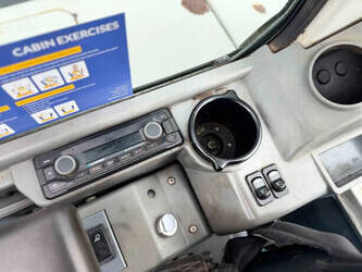 2010-takeuchi-tb235-1434936-46149908