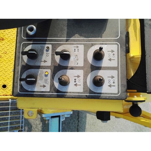 BOMAG BM 1300/30-46149974