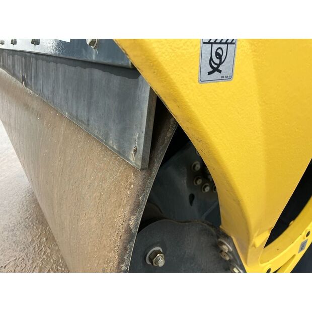 BOMAG BW 202 AD-4-46150329