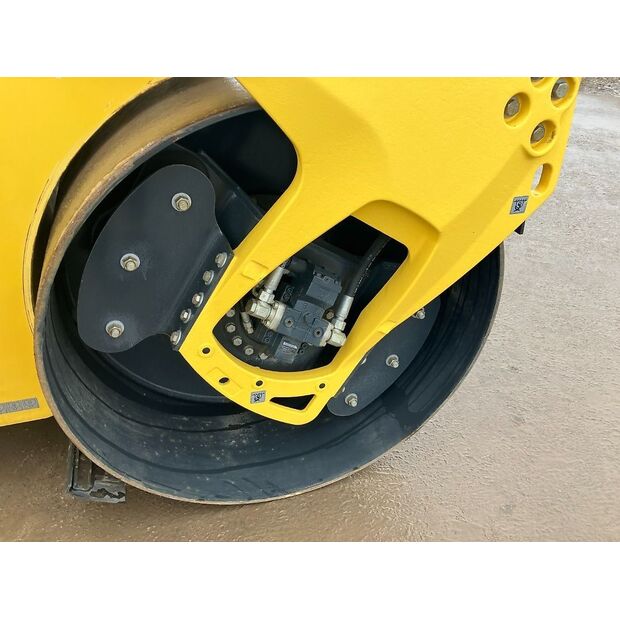 BOMAG BW 202 AD-4-46150331