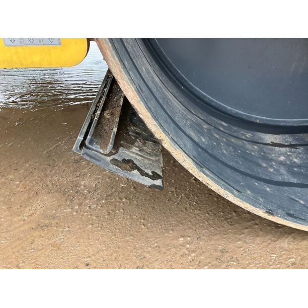 BOMAG BW 202 AD-4-46150333