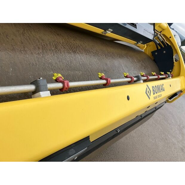 BOMAG BW 202 AD-4-46150335