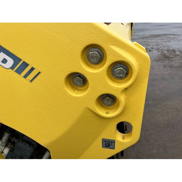 BOMAG BW 202 AD-4-46150341