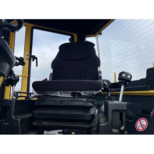 BOMAG BW 202 AD-4-46150345