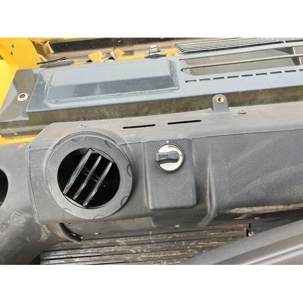 BOMAG BW 202 AD-4-46150348