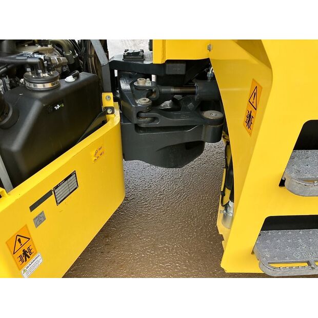 BOMAG BW 206 AD-5 AM-46150369