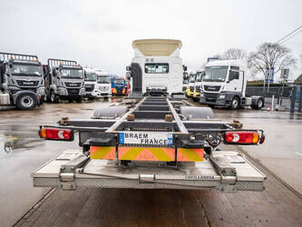 2018-renault-d19-320-wide-euro6-1434960-46150788