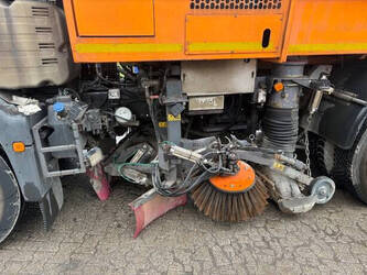 2017-man-tgm-18-340-46150937