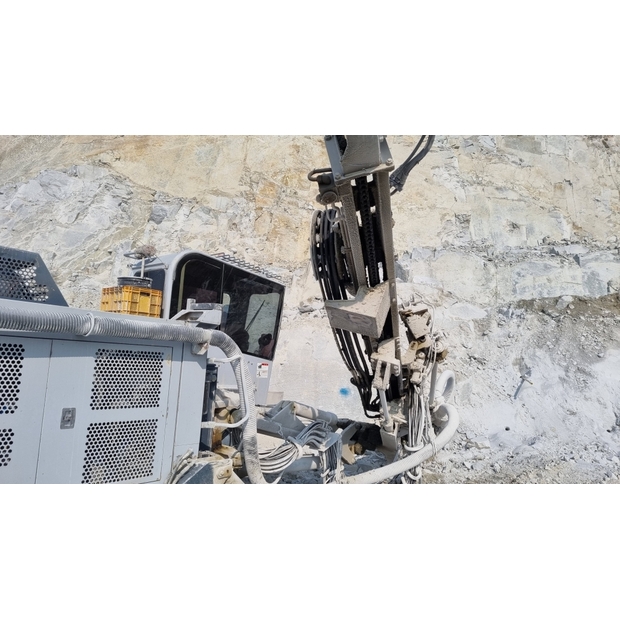 2018 فوروكاوا HCR950DS-46151086