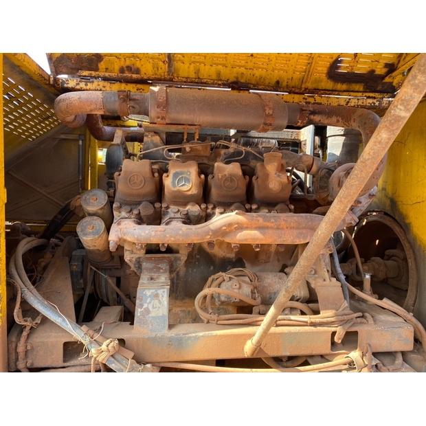 1996 اطلس كوبكو ROC860HC-46151103