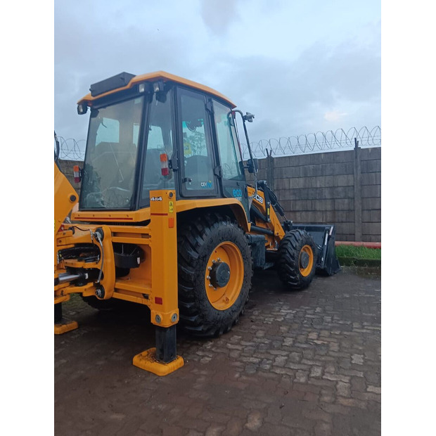 2024 JCB 3DX-46158948