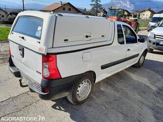 2011-dacia-logan-1435007-46164397