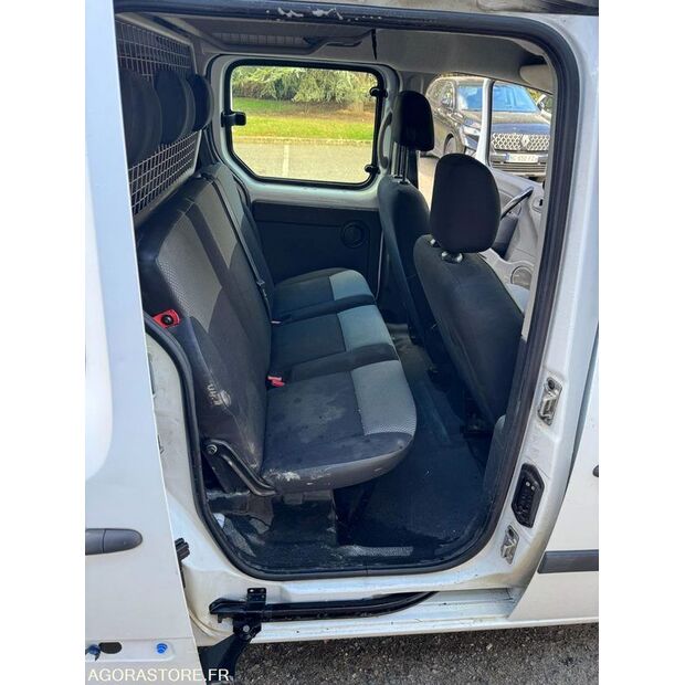 2017 Renault Kangoo-46164489