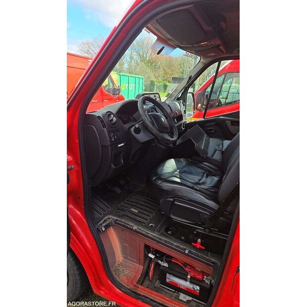 2010 Peugeot PARTNER-46164624