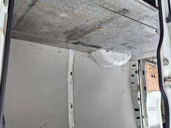 2019-iveco-35c18-46164654