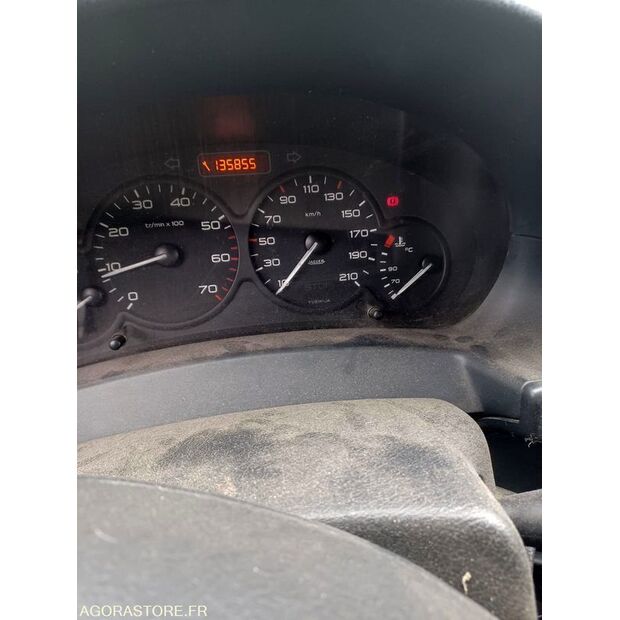 2010 سيتروين BERLINGO-46164765