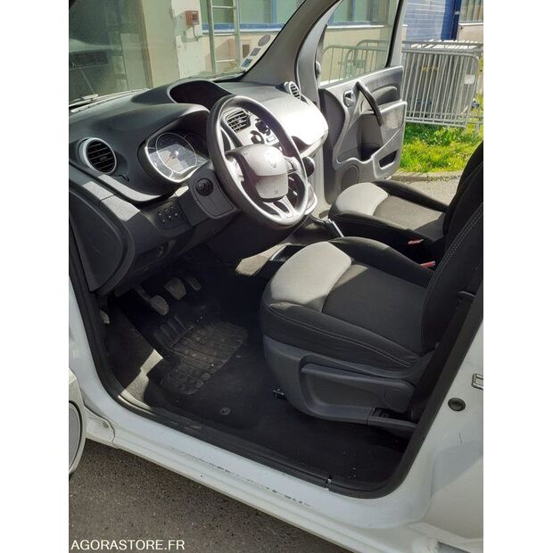 2016 Renault Kangoo-46164783
