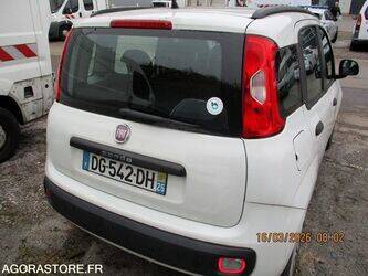 2014-fiat-panda-1435034-46164797