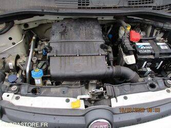 2014-fiat-panda-1435034-46164801