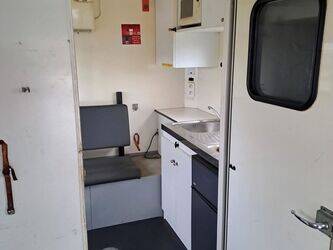 2011-man-15-250-1435035-46164817