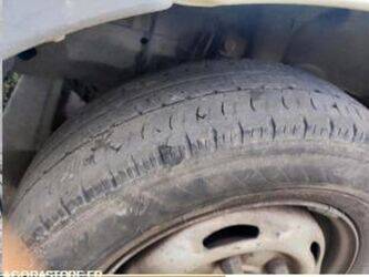 2010-ford-transit-1435036-46164829