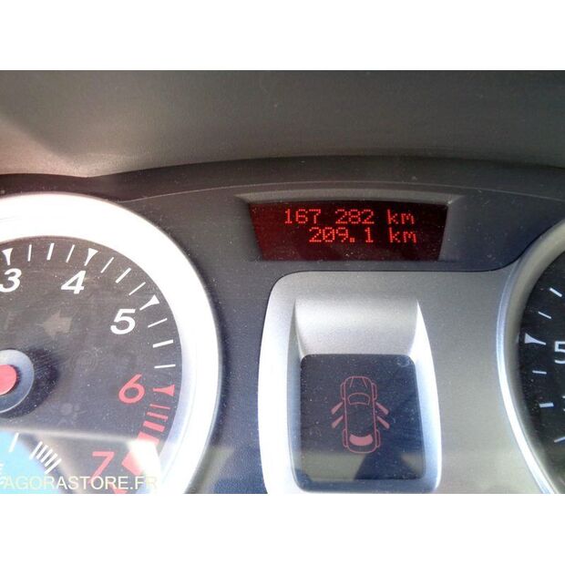 2011 Renault Clio-46165020