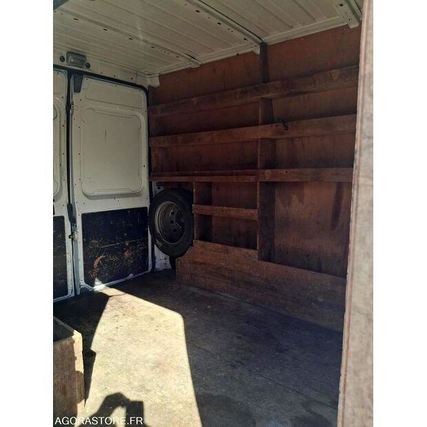 2002 Peugeot BOXER-46165123