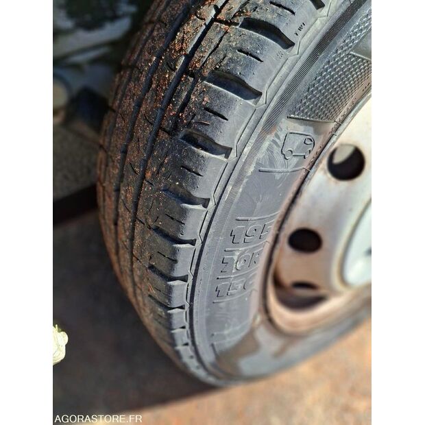 2002 Peugeot BOXER-46165130