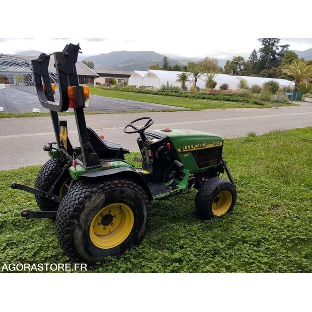 2000 جون دير 4100-46165134