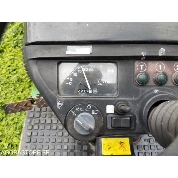 2000 جون دير 4100-46165137