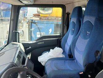 2011-man-18-250-1435070-46165344