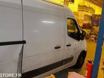 2010-renault-master-2-3-46165353