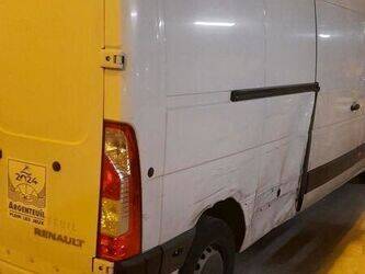 2010-renault-master-2-3-46165355