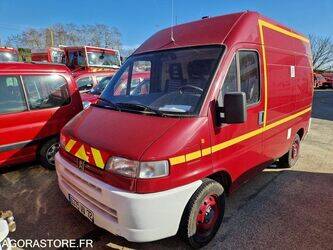 Image de Fourgonnettes 1999 Peugeot BOXER À vendre à France
