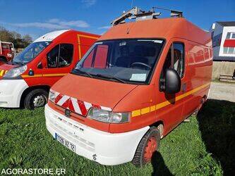 Image de Fourgonnettes 2000 Peugeot BOXER À vendre à France