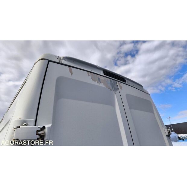 2011 Iveco 35C15-46165548