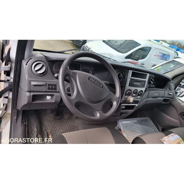 2011 Iveco 35C15-46165560