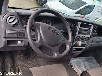 2011-iveco-35c15-1435082-46165560