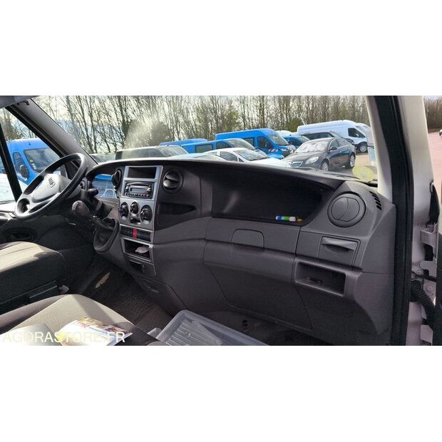 2011 Iveco 35C15-46165562