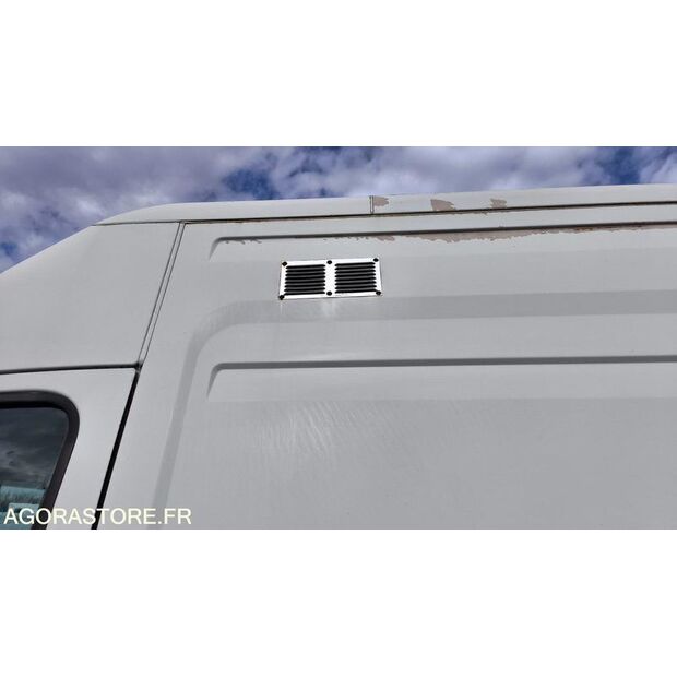 2011 Iveco 35C15-46165565