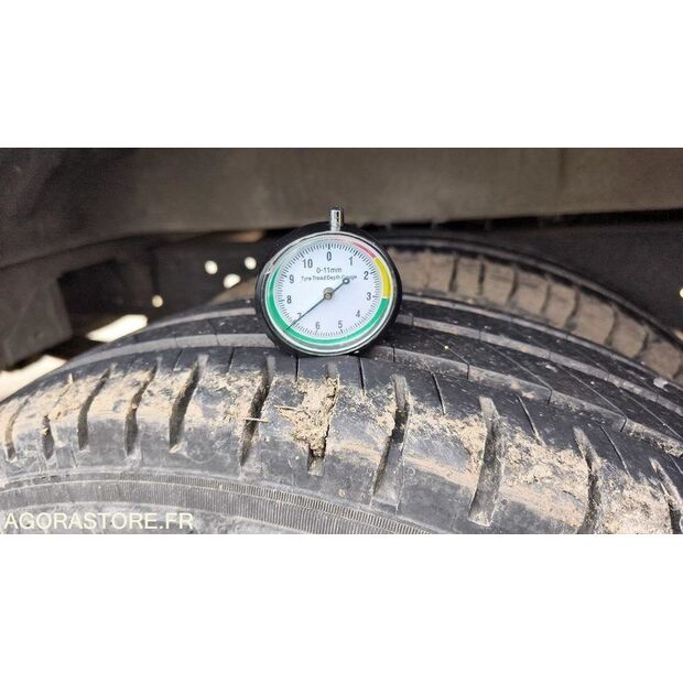 2011 Iveco 35C15-46165569