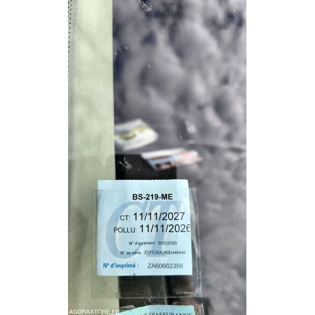 2011 Iveco 35C15-46165578