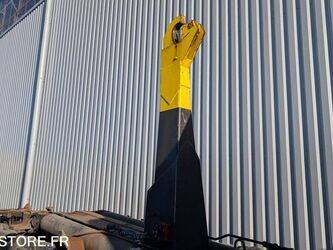 2009-man-26-404-1435085-46165620