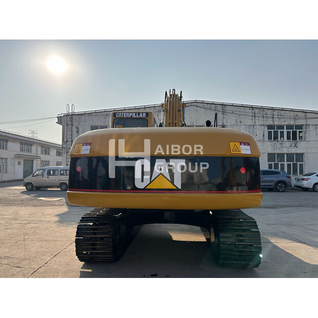 2018 Caterpillar 320C-46165820