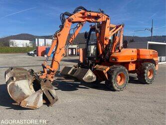 صورة ل حفارات بعجلات 2014 ميكالاك 12MTX