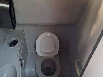 2015-scania-touring-1435112-46166096